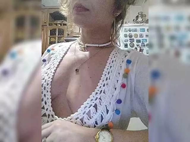 Good-woman from BongaCams