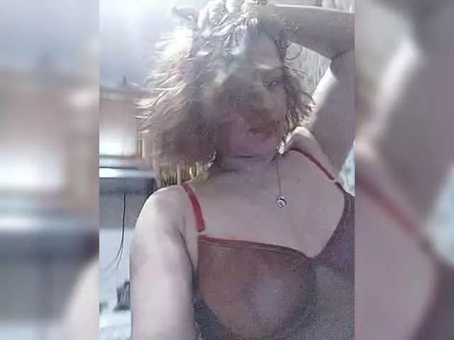 Good-woman from BongaCams