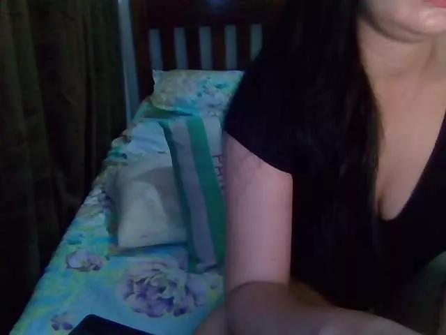 HappyAmaya08 from BongaCams