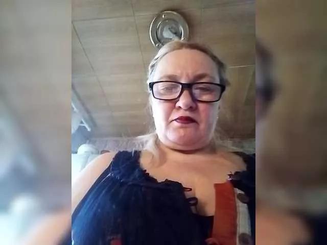 HelenaGloss from BongaCams