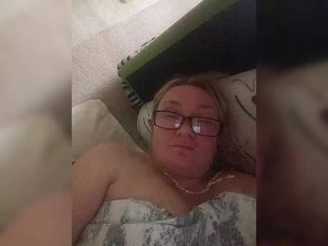 HelenaGloss from BongaCams