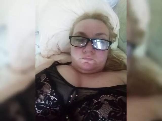 HelenaGloss from BongaCams
