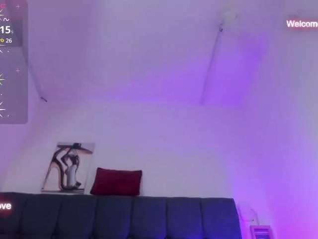 Discover our girls online shows and discover the company of countless livestreamers, with stunning shapes, sex toys and more.