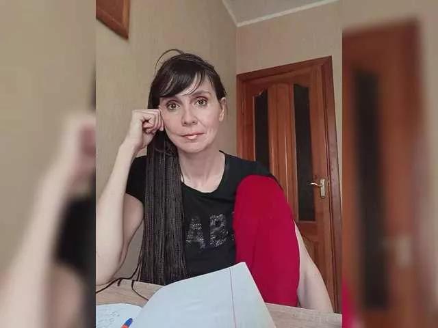 Hellenalonenochka from BongaCams