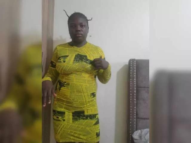 HellenLia from BongaCams
