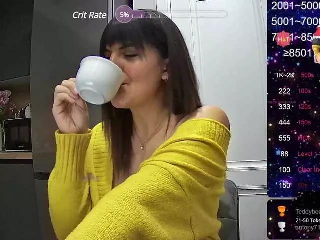 helleny from BongaCams