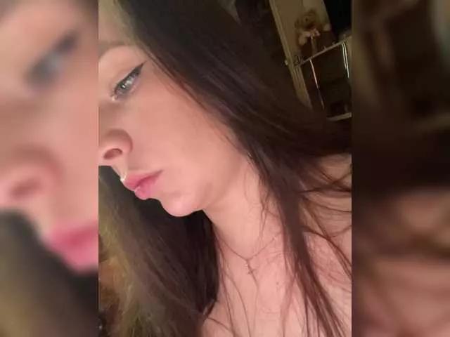 HellMor from BongaCams