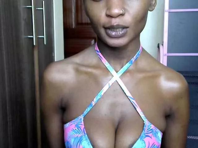 hippyshanice from BongaCams