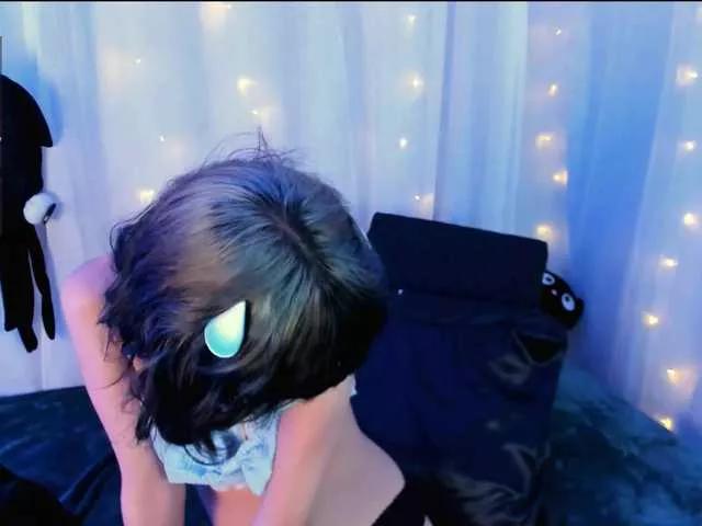 HoshiMiuu from BongaCams