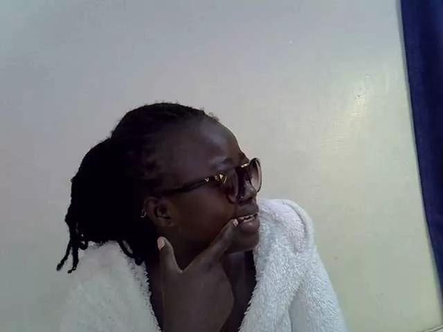 Hottiejoy from BongaCams