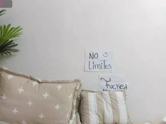 HussyMaid from BongaCams