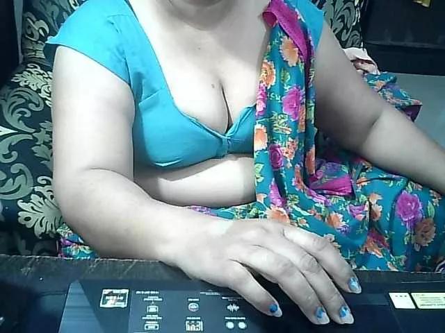Indianbhabhimilf40 from BongaCams is Freechat