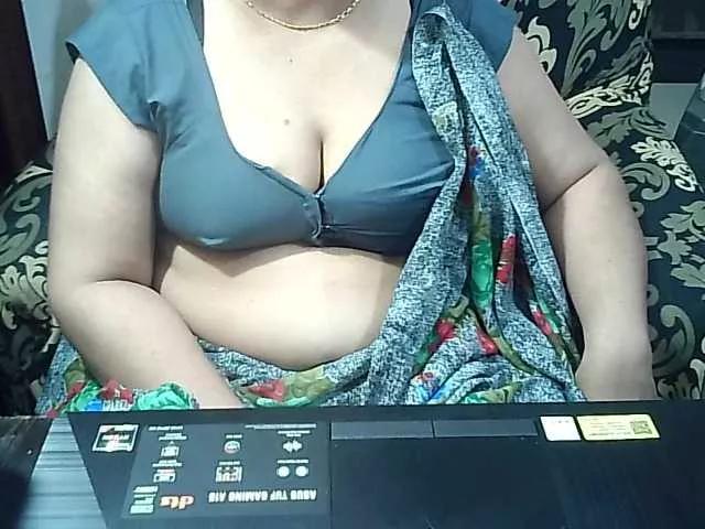 Indianbhabhimilf40 from BongaCams is Freechat