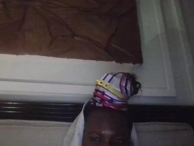 Innnie from BongaCams