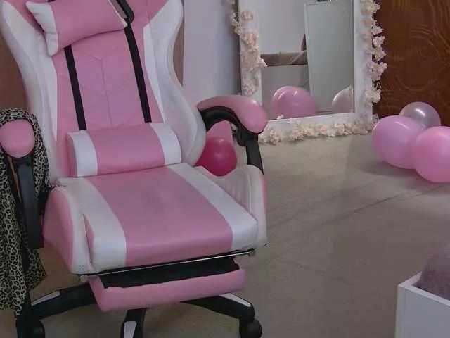 IrisMonn from BongaCams