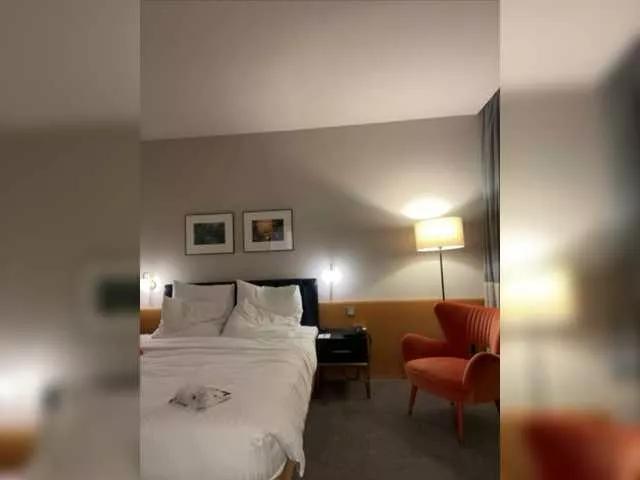Isizzu-TOP from BongaCams