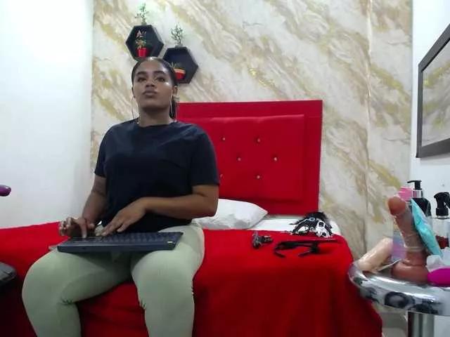 Issa-love from BongaCams is Freechat