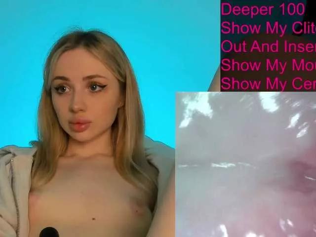 Discover our girls online shows and discover the company of countless livestreamers, with stunning shapes, sex toys and more.