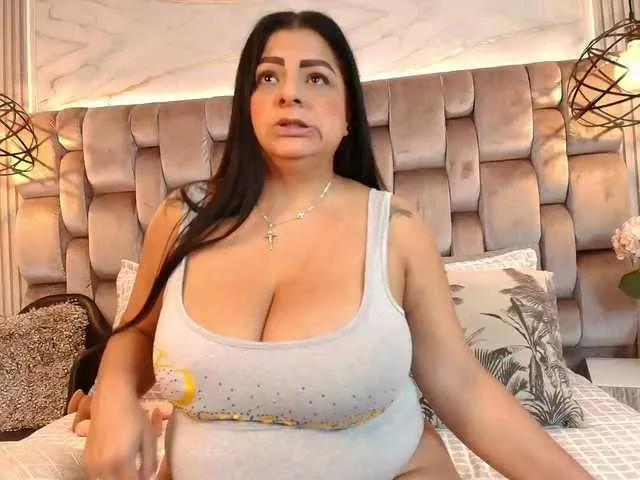 JeenSexy from BongaCams