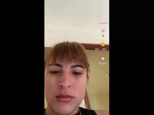 Discover our girls online shows and discover the company of countless livestreamers, with stunning shapes, sex toys and more.
