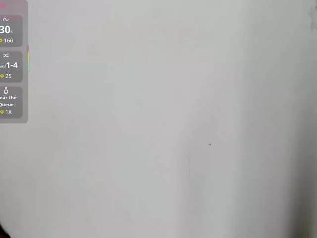 Discover our girls online shows and discover the company of countless livestreamers, with stunning shapes, sex toys and more.