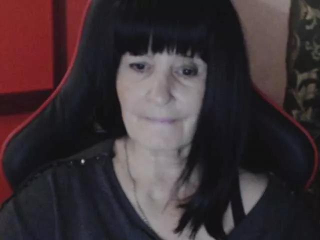 KatarinaGloss from BongaCams