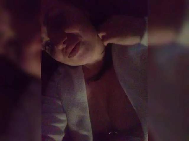 Photos of Kattselur17322 from BongaCams is Freechat