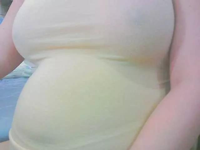 KeepmepregO from BongaCams