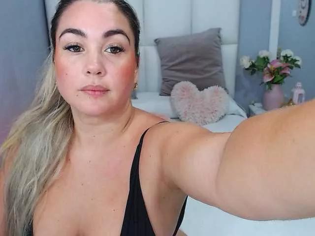 kellystefany from BongaCams