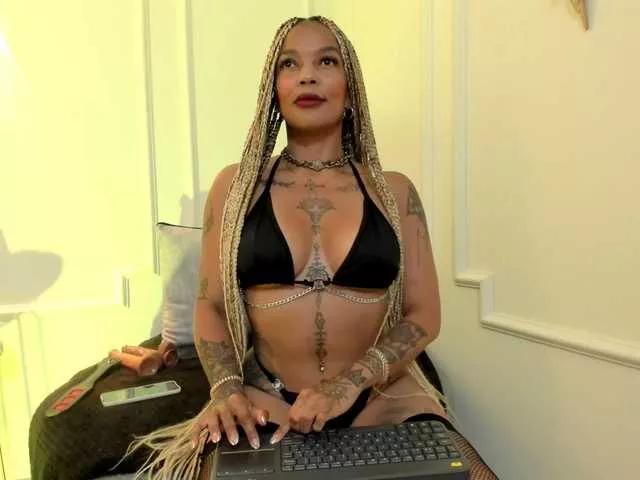 kennya-carper from BongaCams