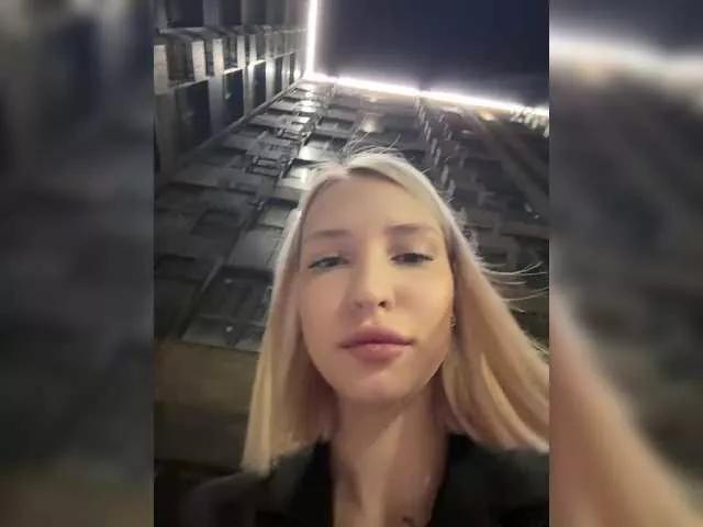 KettyPretty25 from BongaCams