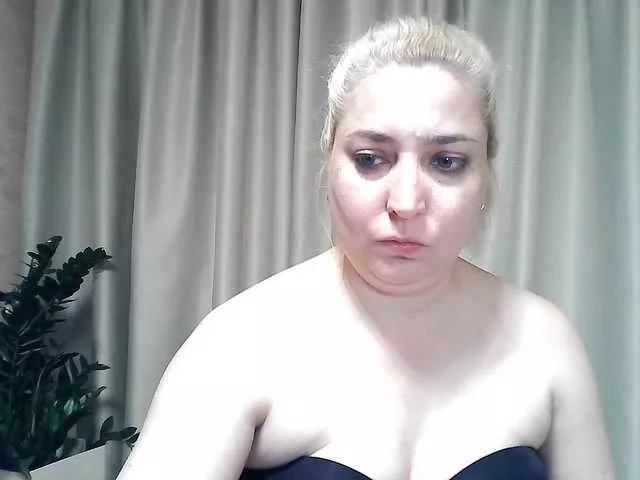 KickaIricka from BongaCams
