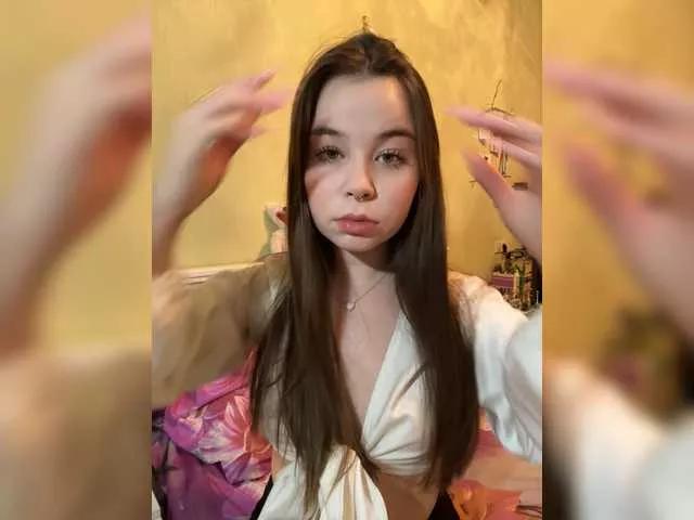 kikikiraa from BongaCams is Freechat