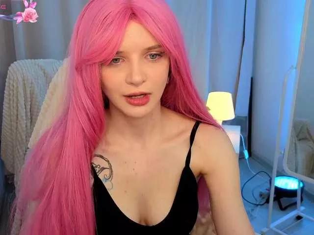 KiraMountrays from BongaCams is Freechat
