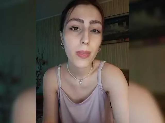 kiska-kira from BongaCams