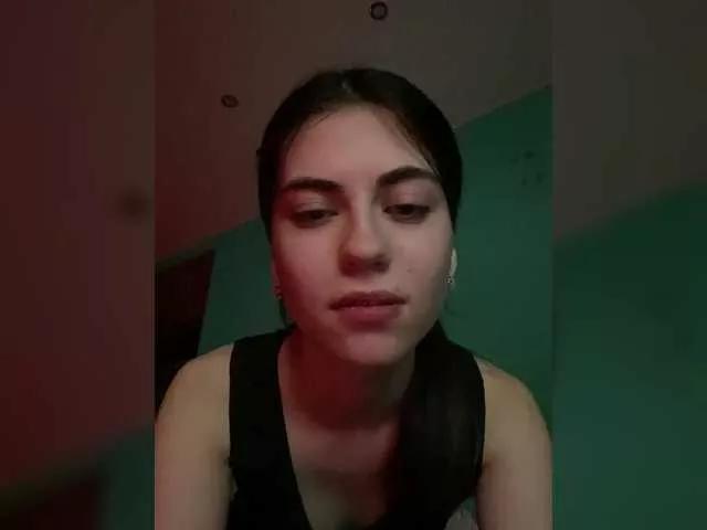 KissM1R77 webcams show profile image 