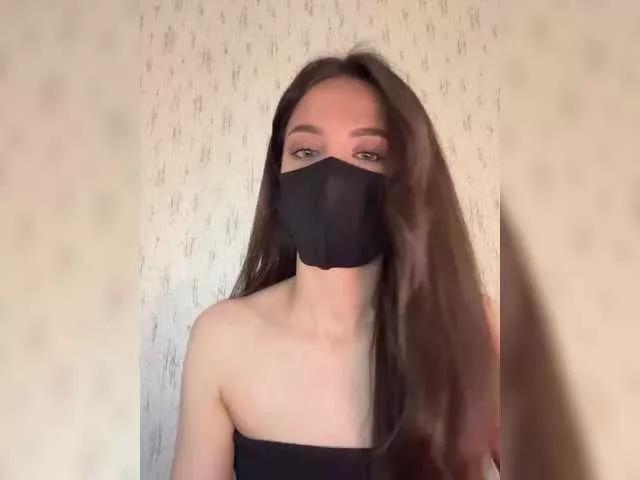 Discover our girls online shows and discover the company of countless livestreamers, with stunning shapes, sex toys and more.