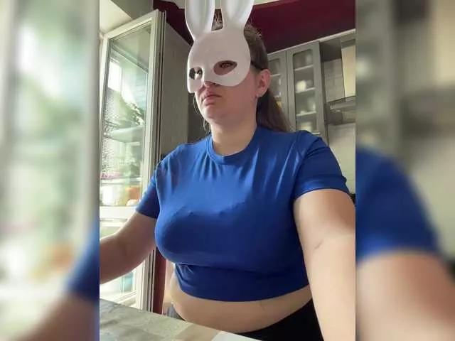 KissMyb from BongaCams