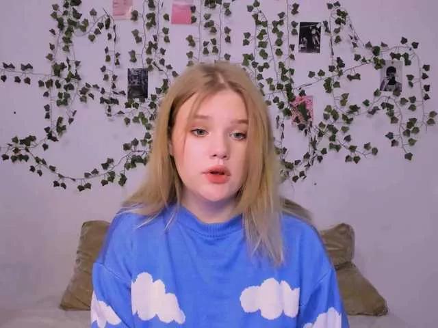 KITI111 from BongaCams