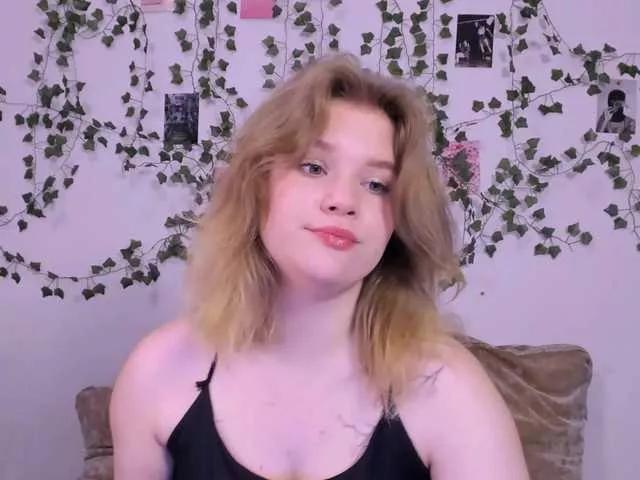 KITI111 from BongaCams