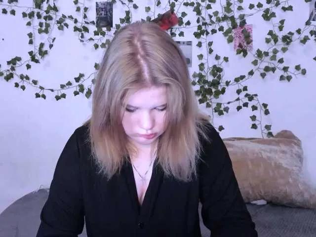 KITI111 from BongaCams