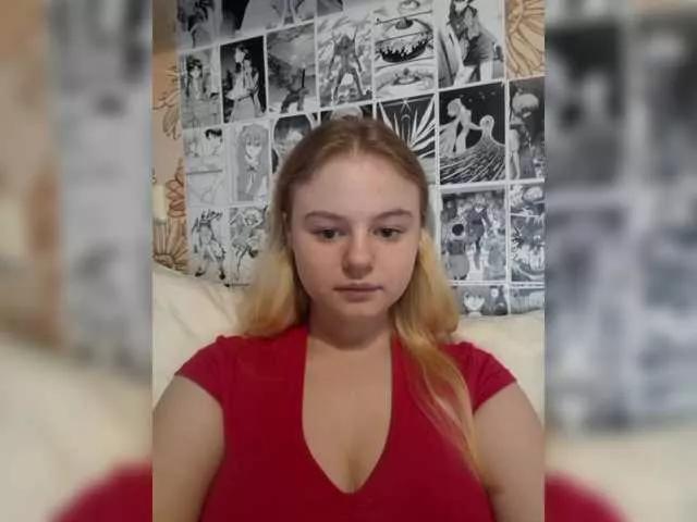 Discover our girls online shows and discover the company of countless livestreamers, with stunning shapes, sex toys and more.