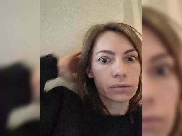 Photos of Konfeta-1 from BongaCams is Freechat