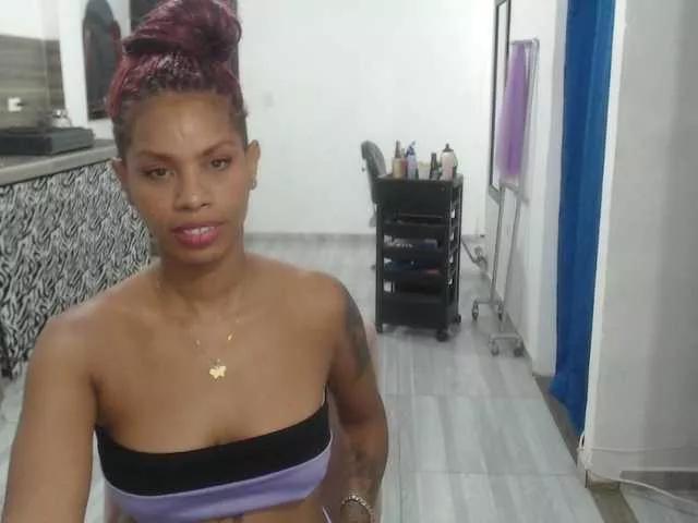 kuky-curly from BongaCams