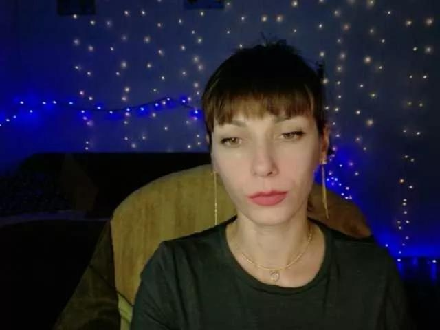 Lady-Caroline from BongaCams is Freechat