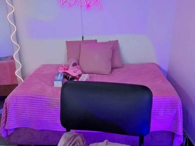 Lalalutsy-tay from BongaCams