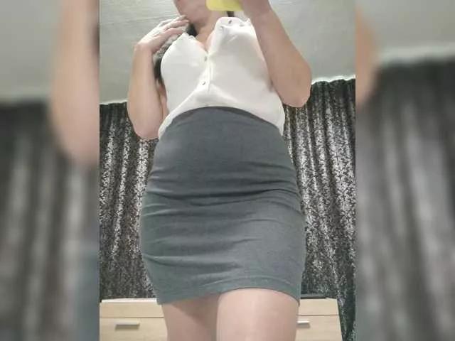 Lalili from BongaCams