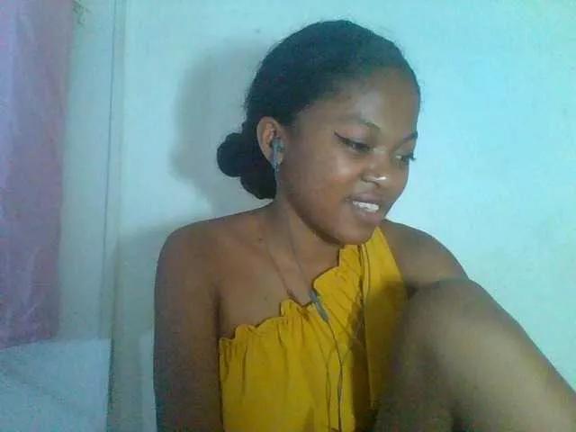Laluna2 from BongaCams