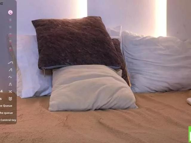 Lana-Starlett from BongaCams