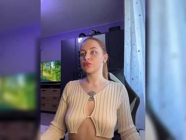 LanaKs from BongaCams